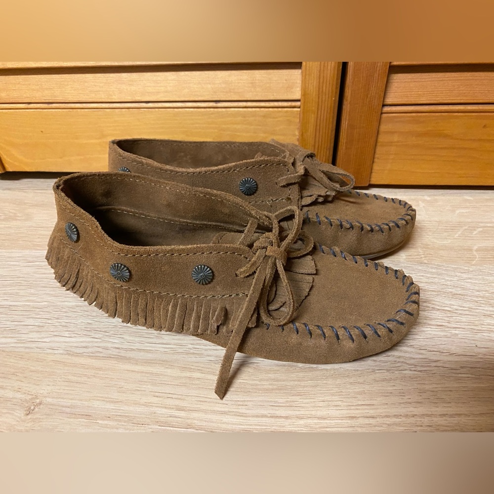 Minnetonka fringed moc